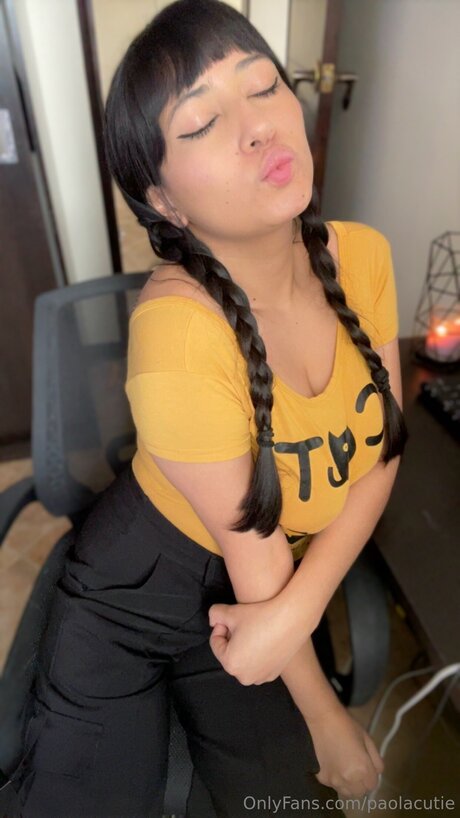 Paolacutie pornostar nackte fotos