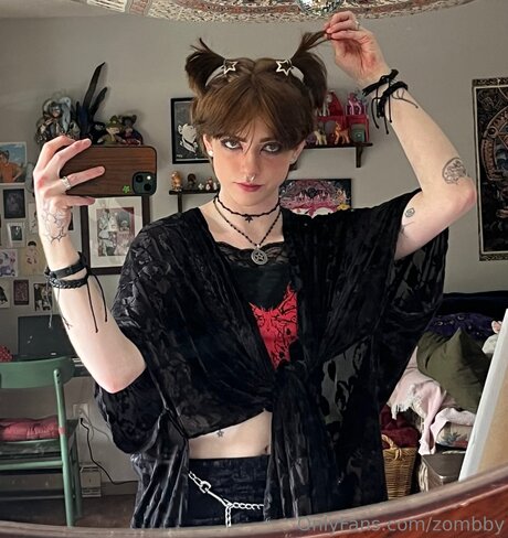 Zombby porno nackten galerien