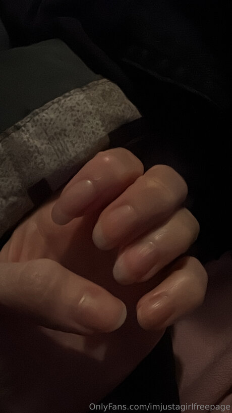 Imjustagirlfreepage perfekte kunst archiv