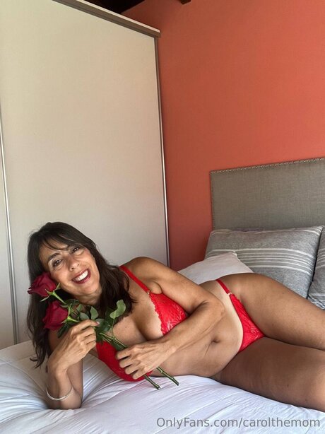 Carolthemom nackt hübsche archiv