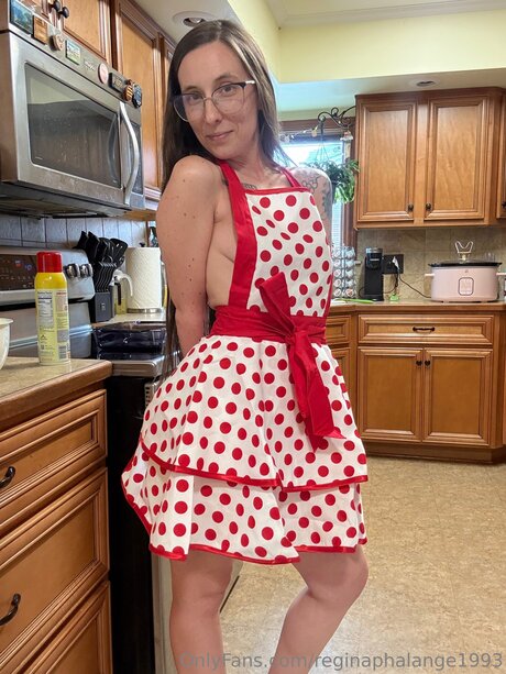 Reginaphalange1993 exklusive pornographische bild