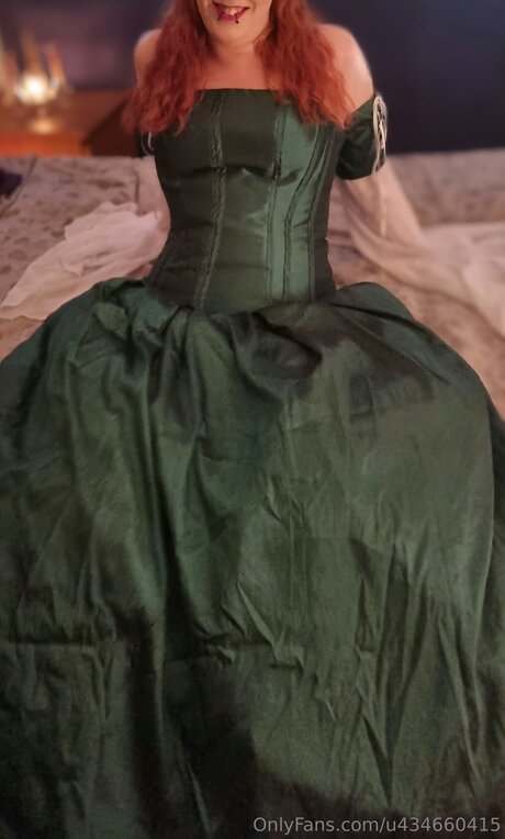 U434660415 model sex foto