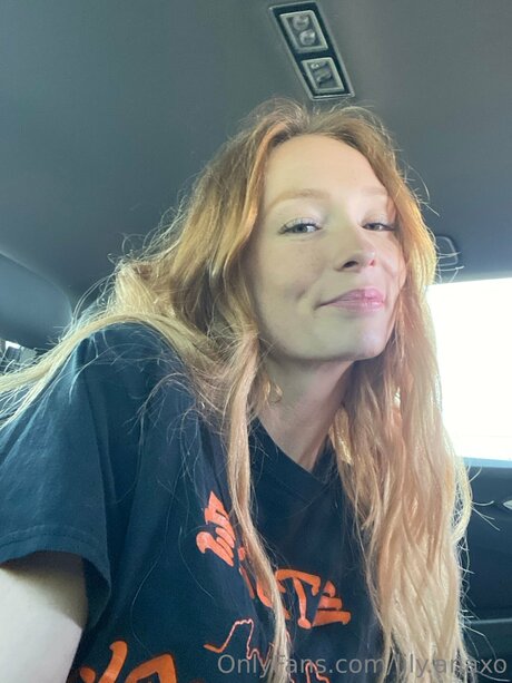 Lily Anaxo schauspielerin nackten bild