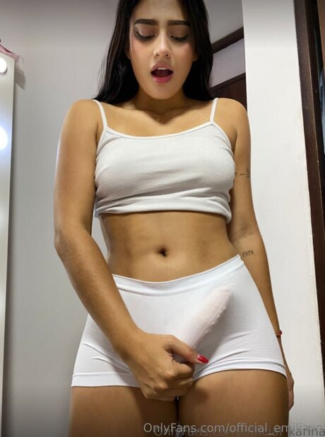 Official Emiliaxo heiße schöne fotos