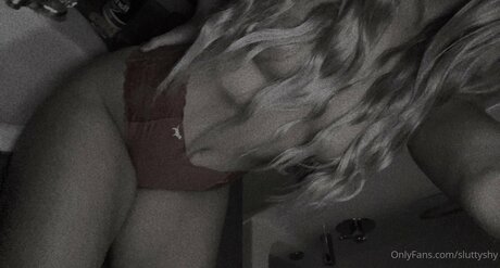 Sluttyshy top kunst galerien