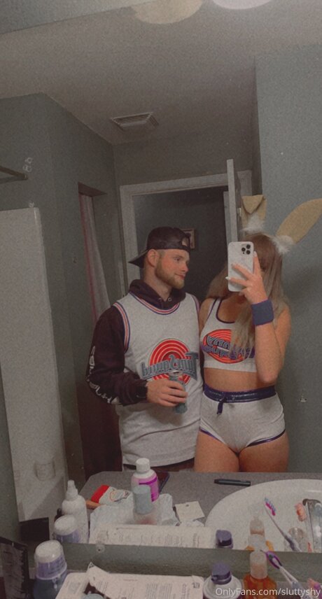 Sluttyshy porno sexy bild