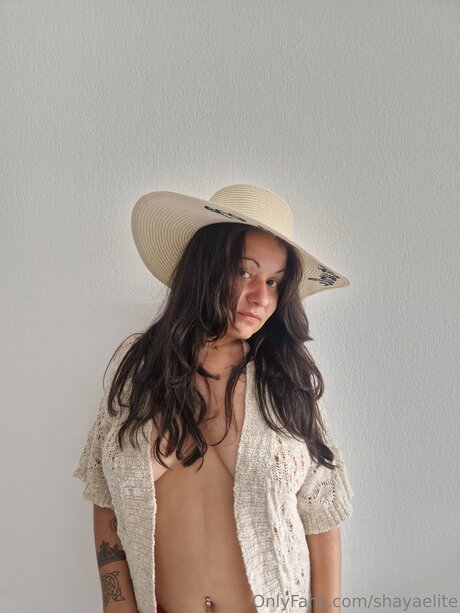 Shayaelite schauspielerin sexy foto