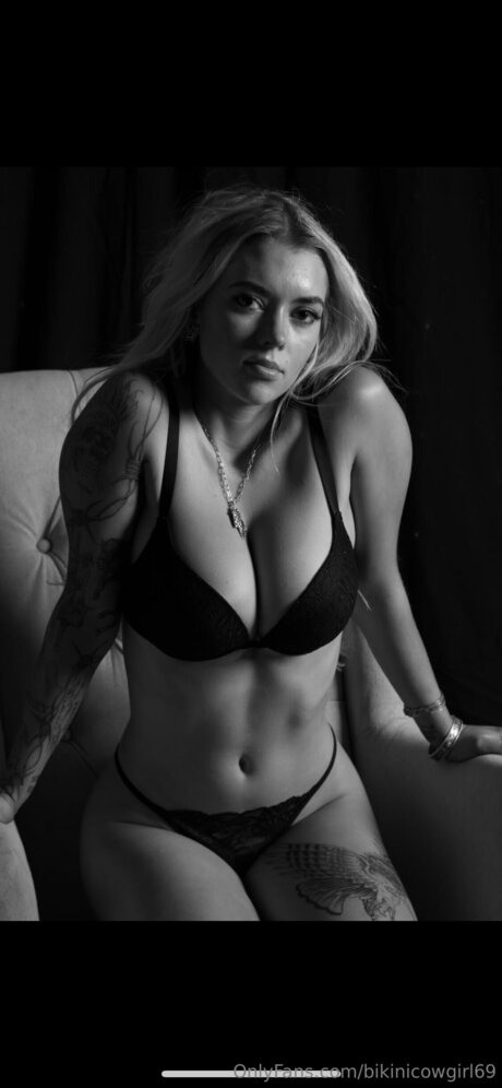 Bikinicowgirl69 pornografische bilder