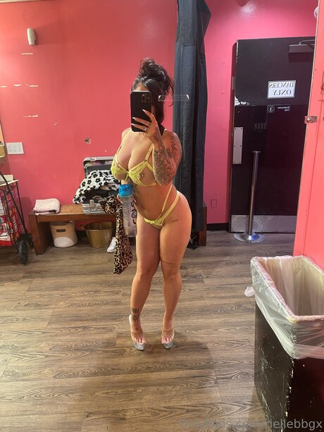 Riellebbgx erotische nette foto