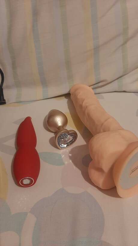 Lacreamyjpg pornostar akt bild