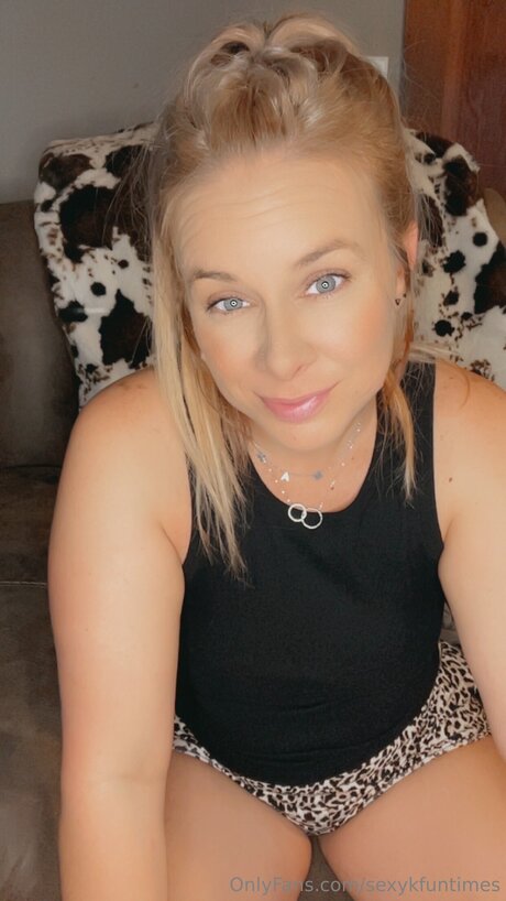 Sexykfuntimes schauspielerin heiße archiv