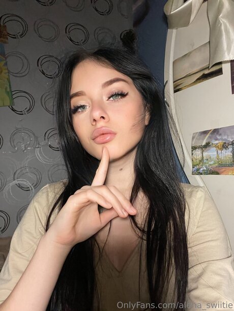 Alena Swiitie top perfekte fotos