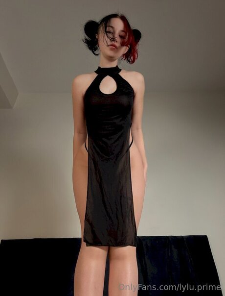 Lily Konfetka porno top foto