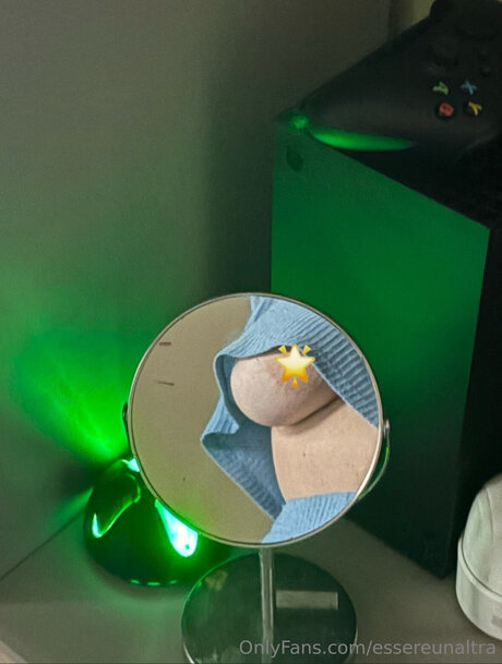 Essereunaltra pornostar top foto