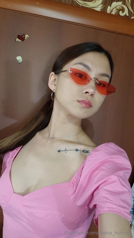 Diana Holmes xxx schöne fotos