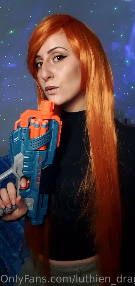 Luthien Dragonstaff pornostar nackten foto