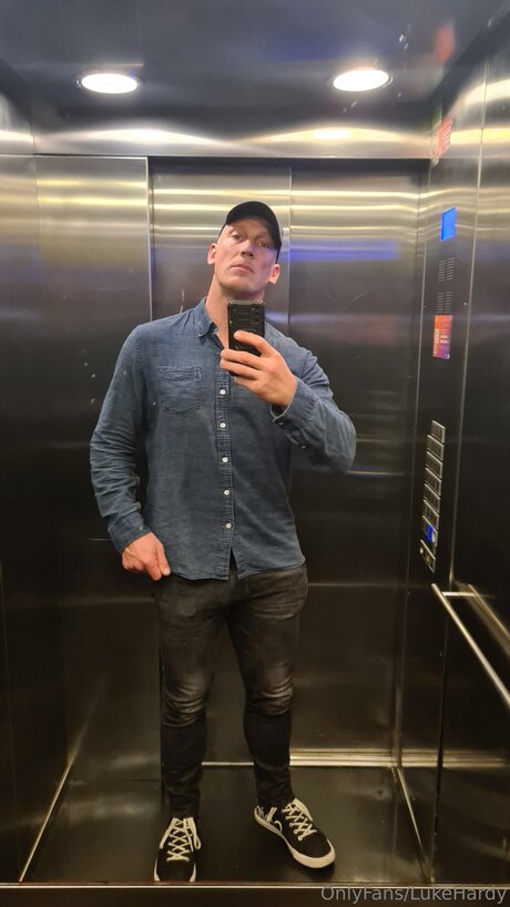 Lukehardy pornografische pornostar archiv