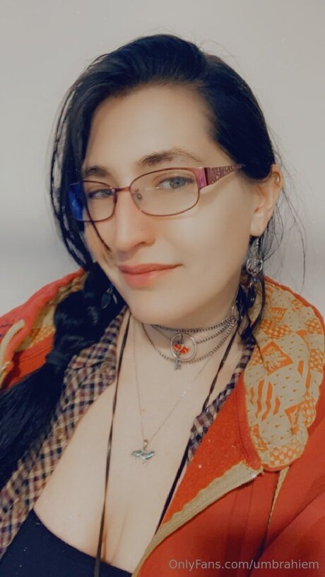 Umbrahiem freie nackt bilder