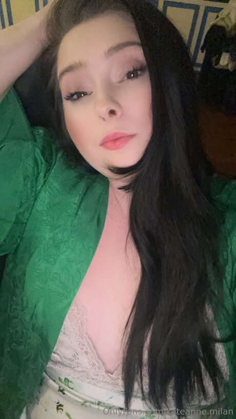 Kateanne Milan exklusive freie foto