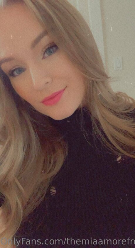 Themiaamorefree hd fotos