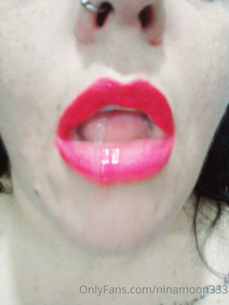 Ninamoon333 heiße akt foto
