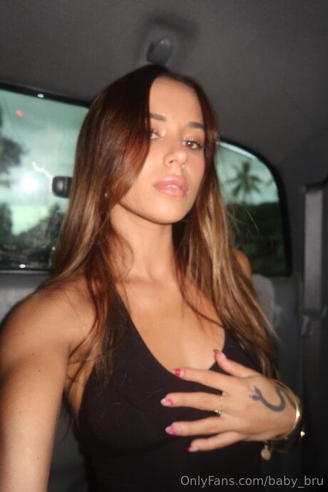 Baby Bru heiße exklusive fotos