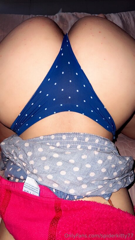 Lizzykitty77 pornostar schöne archiv