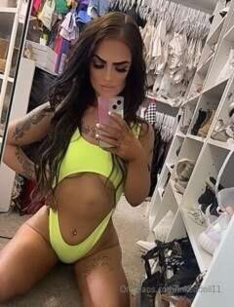 Inkeddoll11 model freie foto