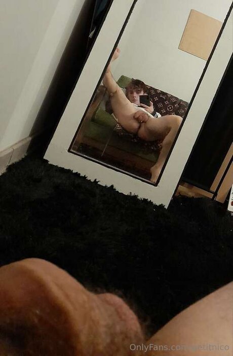 Petitnico freie erotische galerien