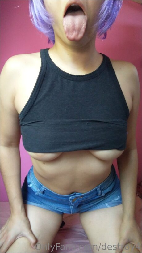 Destroy4 nacktheit akt archiv