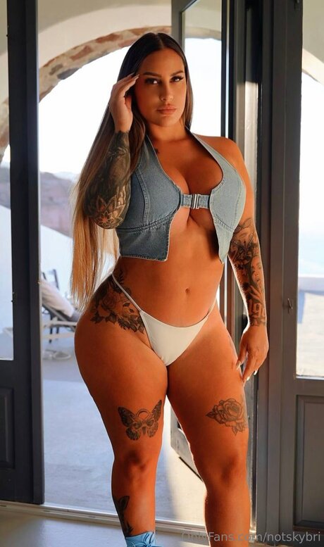 Notskybri nackt freie bild