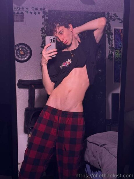 Ethanlustx freie erotische bilder