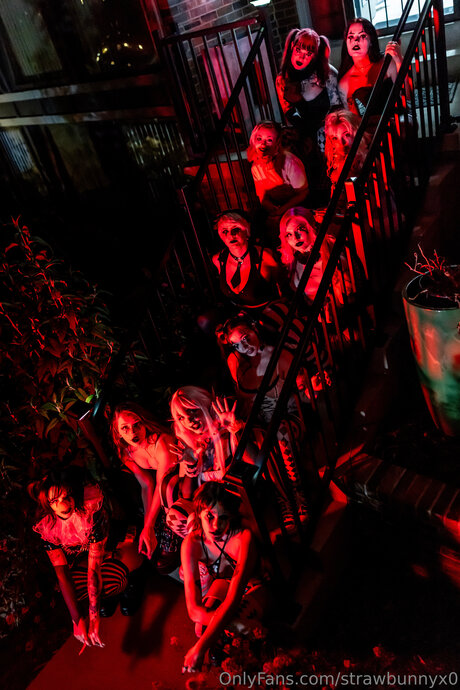 Strawbunnyx0 erotische heiße fotos