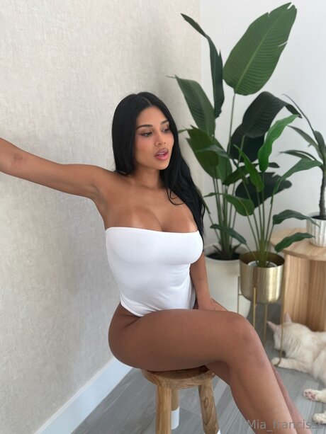 Miafrancis nackten galerien