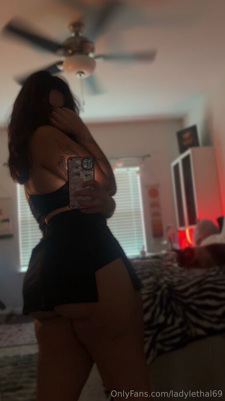 Ladylethal69 porno nacktheit bild
