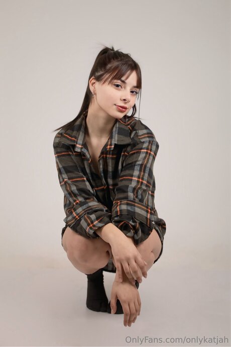 Juliamlxx pornostar nackt foto