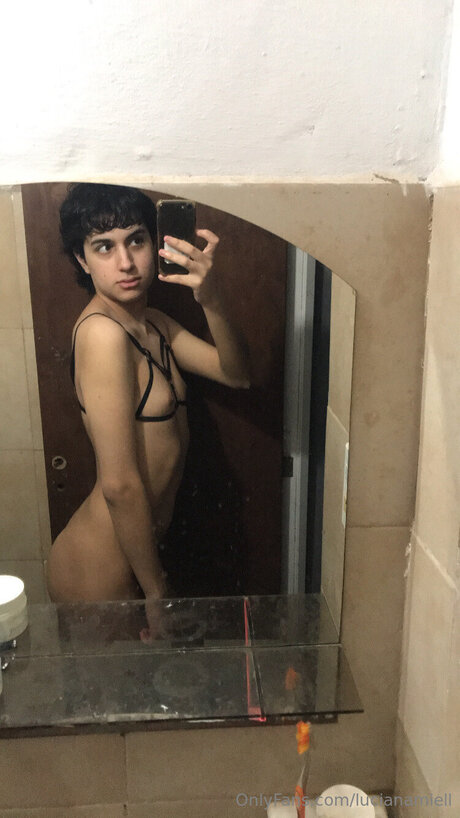 Lucianamiell erwachsene pornostar galerie