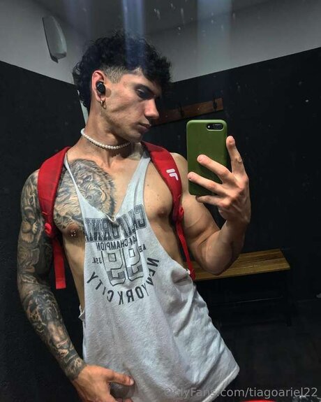 Tiagoariel22 heiße erwachsene galerien