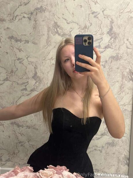 Roxylane model nackten fotos