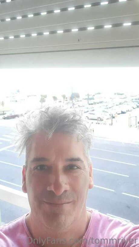 Tommriver nacktheit bilder