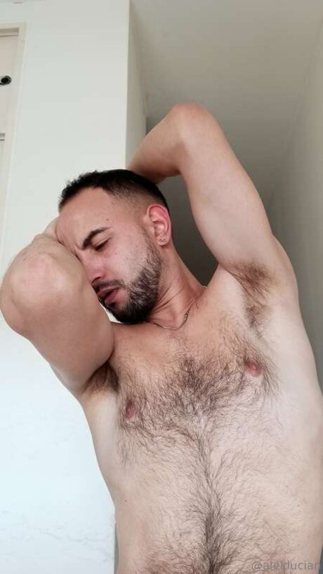 Aleklucian hd nacktheit foto