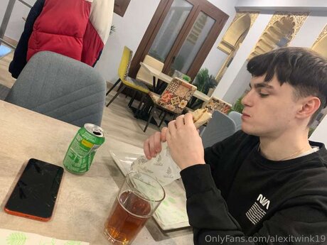 Alexitwink19 model hd bild