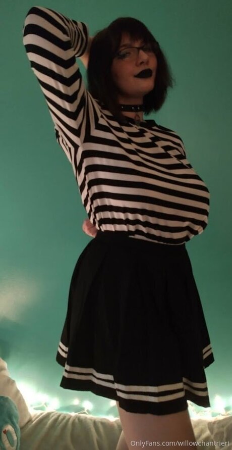 Willowchantrieri pornostar nackte fotos