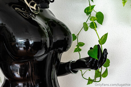 Lugathie pornostar kunst bild