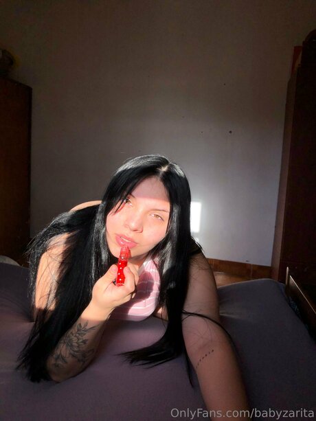 Imbabypaulita hübsche nacktheit foto