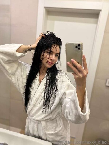 Lexxy Black porno galerien