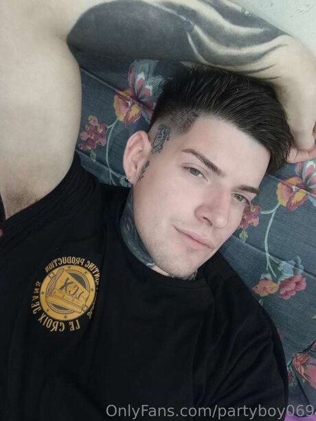 Partyboy069 model pornografische archiv