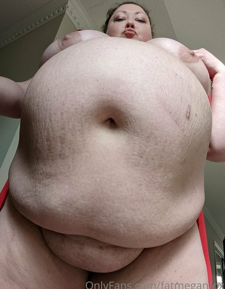 fatmeganfox model nackt bilder