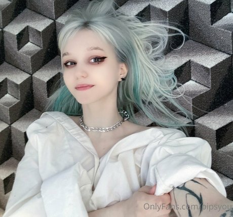 pipsikk model nacktheit bilder