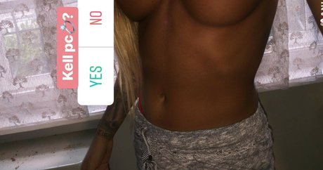 Flora Tabi hd pornostar foto